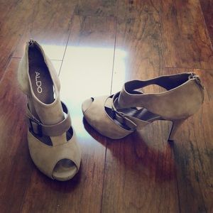 Tan heels